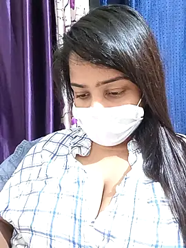 COZY ROZI online show from September 11, 5:35 pm