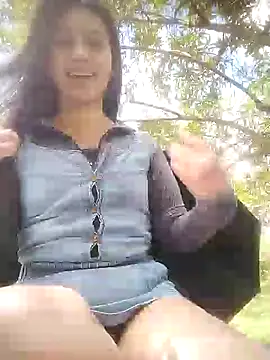 Snapshot of Nat_XxX chatting on October 3, 6:57 pm Nat XxX online show from October 3, 6:57 pm