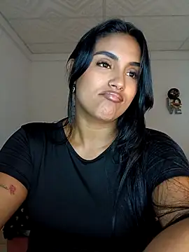 Snapshot of victoria_roussee chatting on September 25, 4:00 am victoria roussee online show from September 25, 4:00 am
