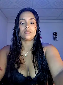Snapshot of victoria_roussee chatting on September 14, 9:01 pm victoria roussee online show from September 14, 9:01 pm