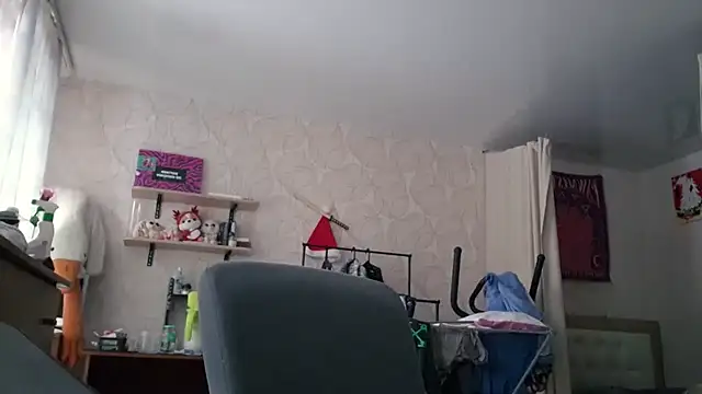 boozekirs  online show from February 9, 4:04 am