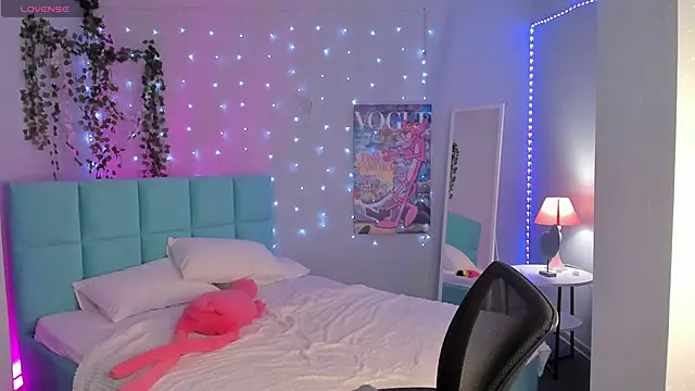 boozekirs  online show from March 27, 8:26 am