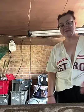 HTXBELLE online show from February 28, 6:51 pm