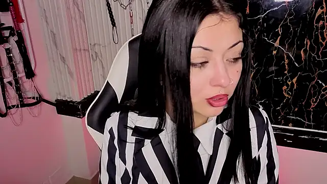 Snapshot of Guxplo_ chatting on October 29, 4:09 pm Guxplo  online show from October 29, 4:09 pm