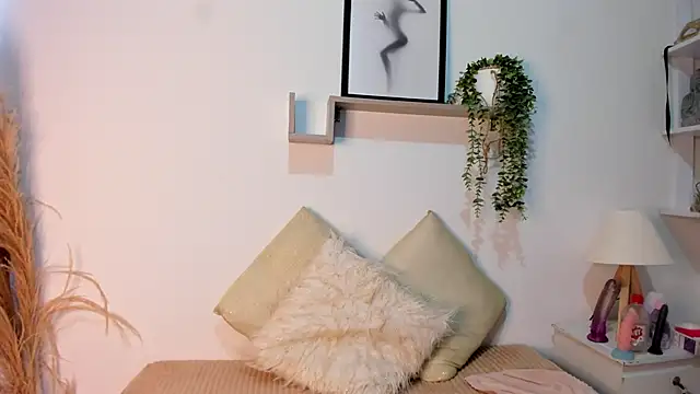 emily-777 online show from November 9, 9:55 pm