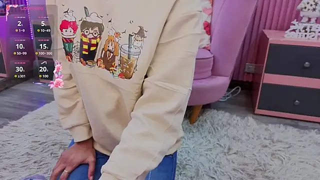 EmmyCortez online show from December 18, 11:59 am