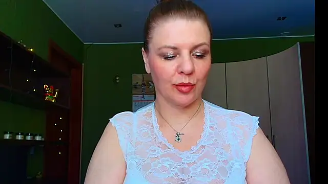 VeronikawGold online show from June 9, 11:20 am