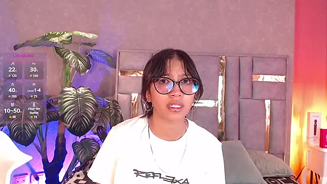 Snapshot of Tyla_Ks chatting on September 20, 7:45 pm Tyla Ks online show from September 20, 7:45 pm