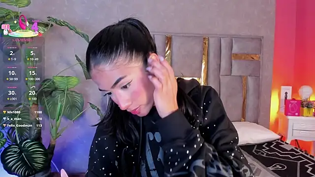 Tyla Ks online show from June 11, 12:32 am