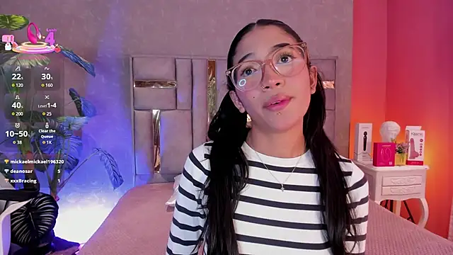 Tyla Ks online show from July 3, 9:21 pm