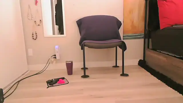 Queenanitadix online show from February 5, 9:29 pm