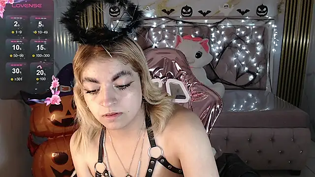 Snapshot of lili_conor_s chatting on October 5, 4:39 am lili conor s online show from October 5, 4:39 am