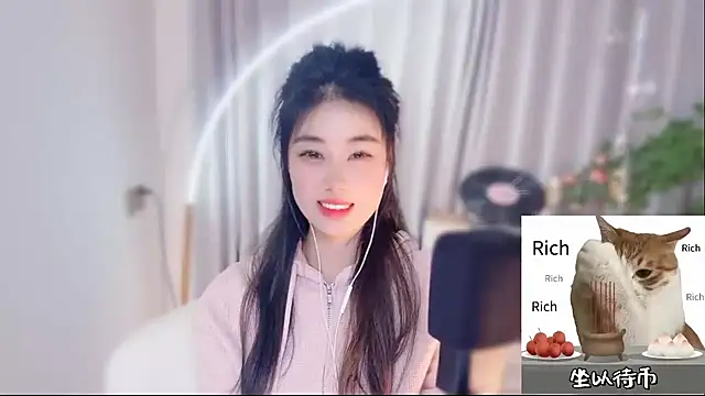 CC-777888 online show from April 26, 2:15 pm