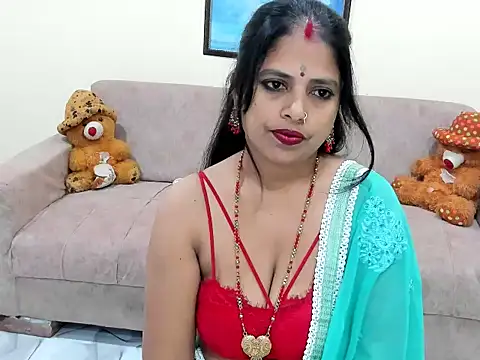 leahgotiii online show from November 4, 6:51 am