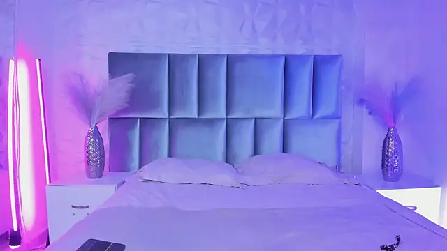 Selene bennet online show from March 25, 3:34 am