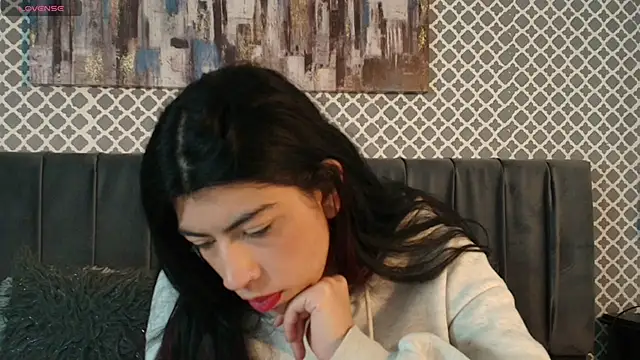 Snapshot of Cassie_bloom chatting on October 16, 5:10 am Cassie bloom online show from October 16, 5:10 am