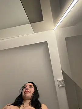 Mia Splash online show from February 18, 11:53 am