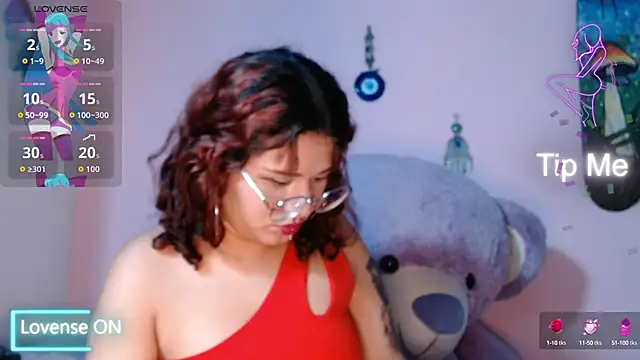 Maddy Jhonsson online show from September 12, 2:12 am