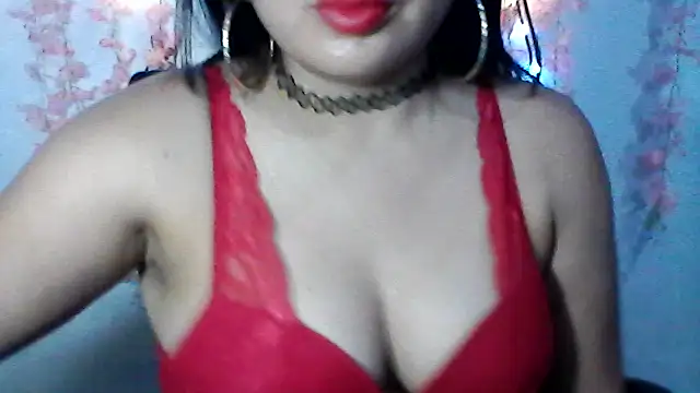 Snapshot of shashel5 chatting on October 27, 5:47 am shashel5 online show from October 27, 5:47 am
