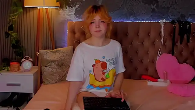 EmilyAngells online show from December 17, 9:13 am