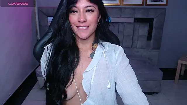 Snapshot of Isabella_Collen_v chatting on September 11, 1:55 pm Isabella Collen v online show from September 11, 1:55 pm