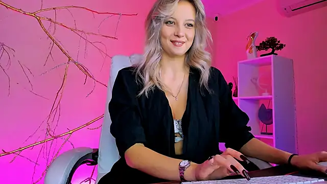 melissa richardson online show from November 28, 12:41 pm