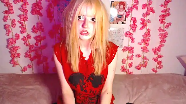 Snapshot of KimiSakura chatting on October 15, 10:01 pm KimiSakura online show from October 15, 10:01 pm