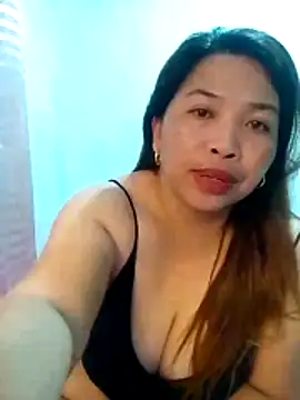 Snapshot of Sweet_fatty18 chatting on October 18, 8:10 pm Sweet fatty18 online show from October 18, 8:10 pm