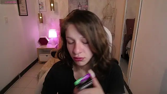 genesish  online show from September 12, 8:16 pm