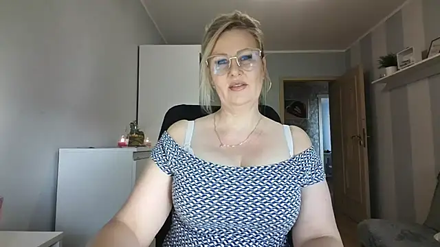 DianaLive online show from February 26, 9:19 am