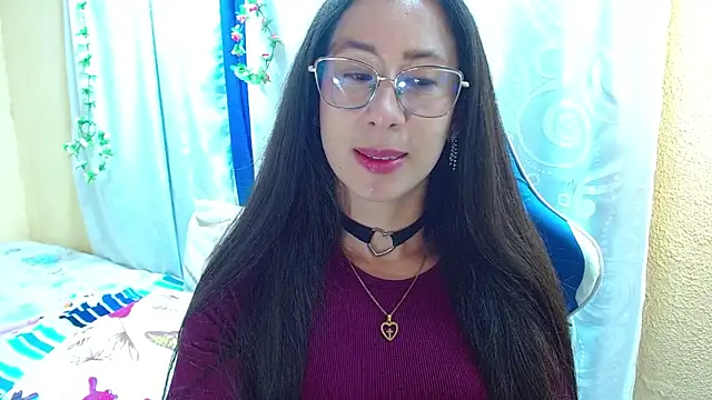 Snapshot of Gia_leinn chatting on October 18, 10:55 pm Gia leinn online show from October 18, 10:55 pm
