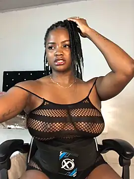 ValerieBlakee online show from April 5, 9:47 pm