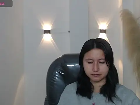 xoxo kiitty online show from December 3, 12:18 pm