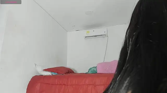 Snapshot of flor_herrera01 chatting on October 12, 5:21 am flor herrera01 online show from October 12, 5:21 am