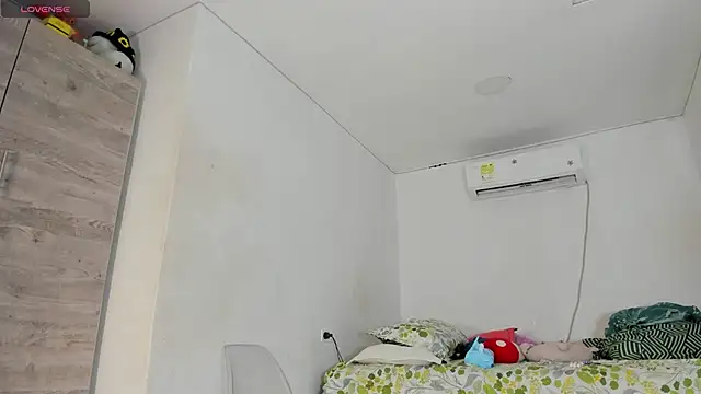 Snapshot of flor_herrera01 chatting on September 12, 11:12 pm flor herrera01 online show from September 12, 11:12 pm