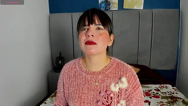 laura hotties online show from October 8, 1:26 pm