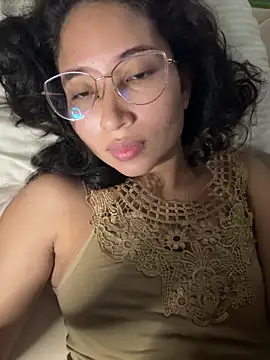 kylieWest7 online show from February 23, 5:30 am