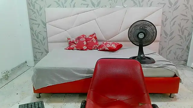 SexyPamela69 online show from June 23, 6:50 pm
