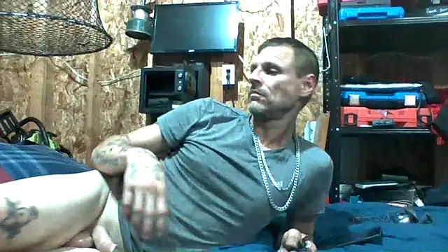 Snapshot of SillyRabbitz chatting on September 23, 4:43 am SillyRabbitz online show from September 23, 4:43 am