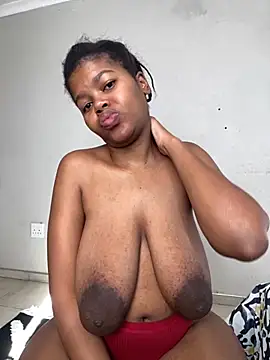 Snapshot of _DollFace_ chatting on October 8, 6:18 am DollFace online show from October 8, 6:18 am