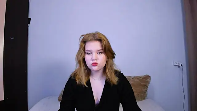 LaseyMoon online show from September 21, 11:42 am