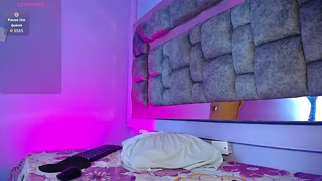 Agata Grubisic online show from October 23, 4:29 am