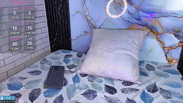 MaeveKuro online show from October 23, 3:34 am