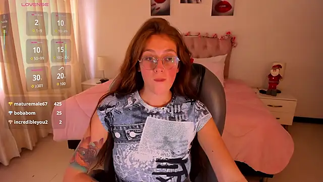 Emily Warren  online show from November 26, 7:59 pm