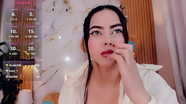 ValeriCardenas online show from June 4, 1:55 am