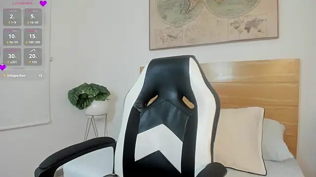 dulce victoriaa  online show from October 23, 2:39 am