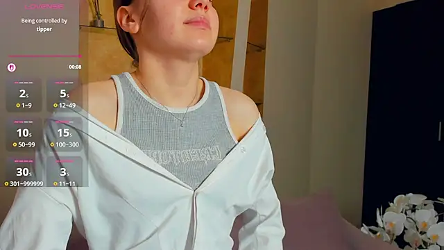 EdinaCordner online show from September 13, 12:02 pm