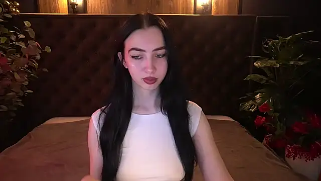 WildKittenX  online show from April 14, 5:51 am