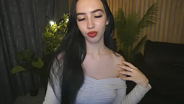 Snapshot of WildKittenX_ chatting on October 9, 5:44 am WildKittenX online show from October 9, 5:44 am