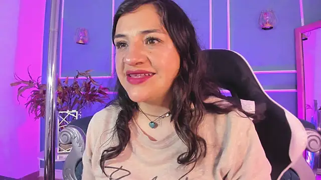 TaraTaylorr online show from October 24, 2:51 am